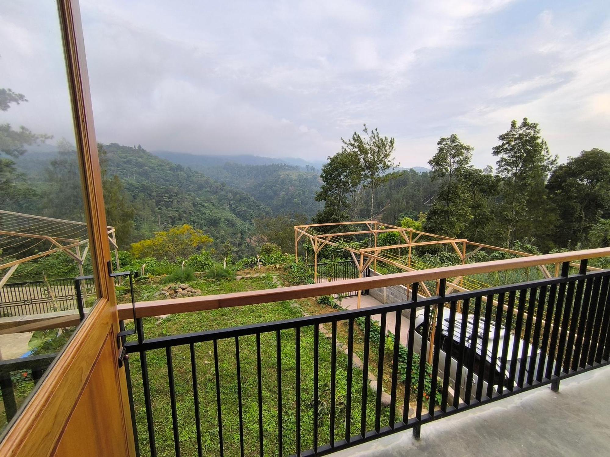 Maison Manendra - Bromo มะลัง ภายนอก รูปภาพ